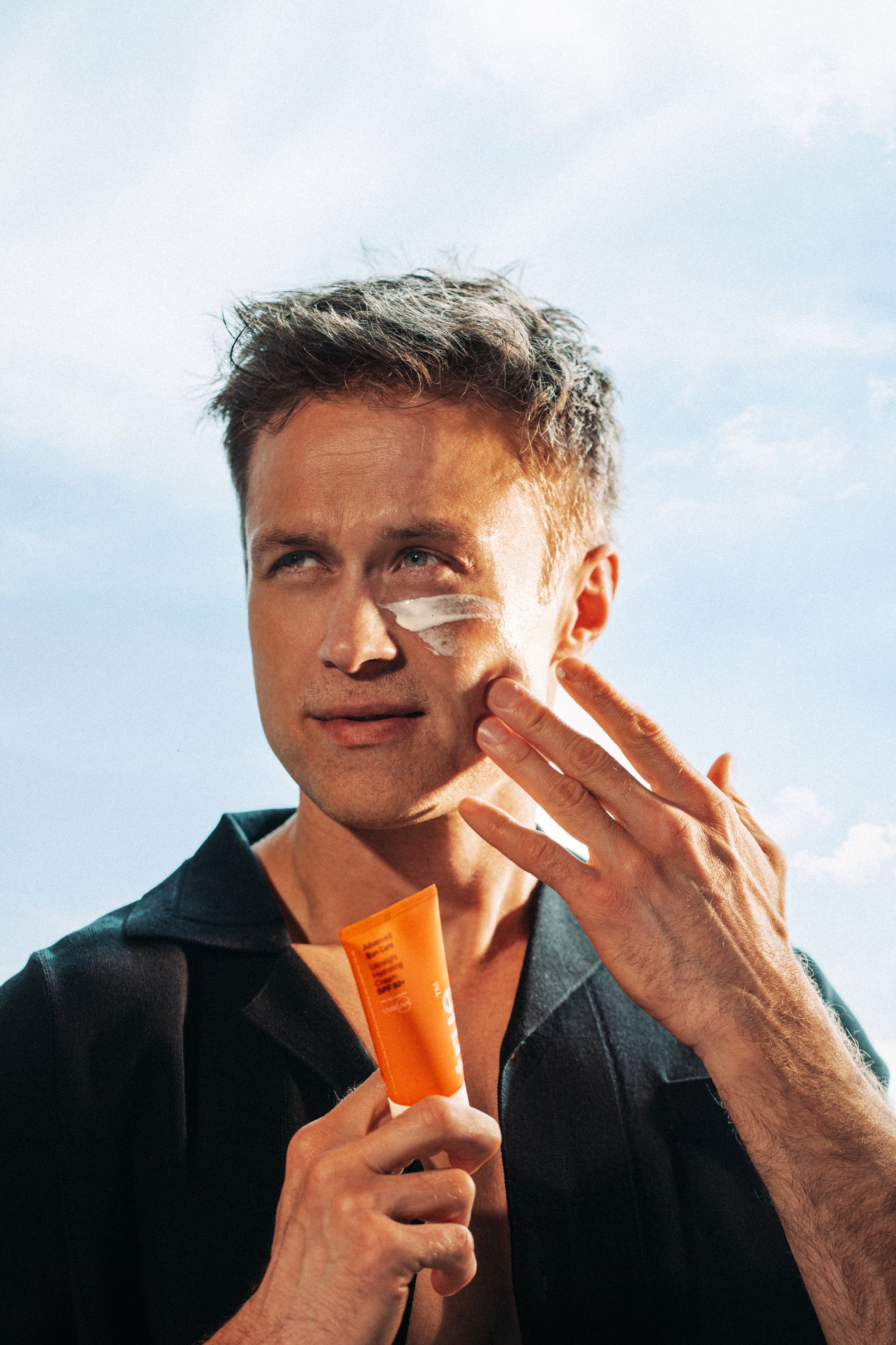 Ultralekki nawilżający krem SPF50+